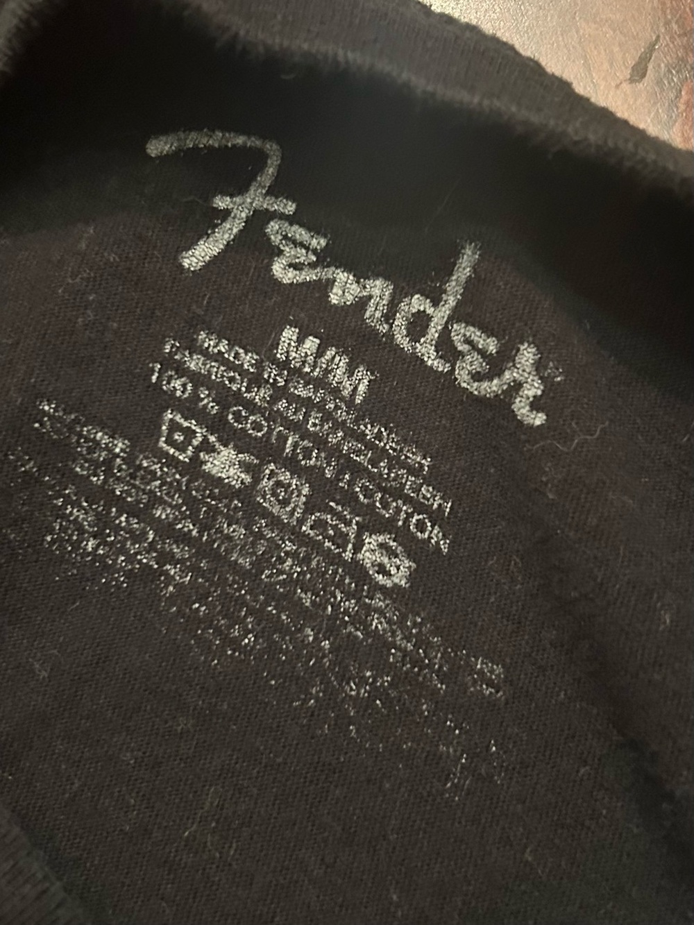 Fender Black Short-Sleeve Tee with Metallic Gold Graphic - Picture 5 of 5